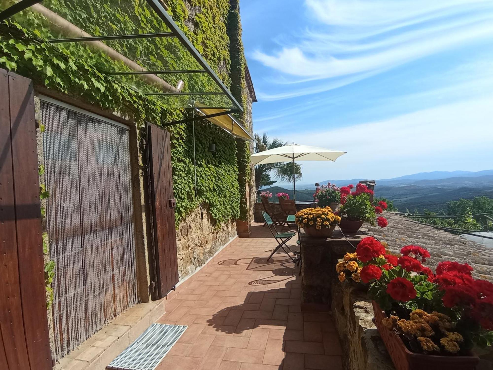 Gasthaus Casa Marju Montemassi Exterior foto