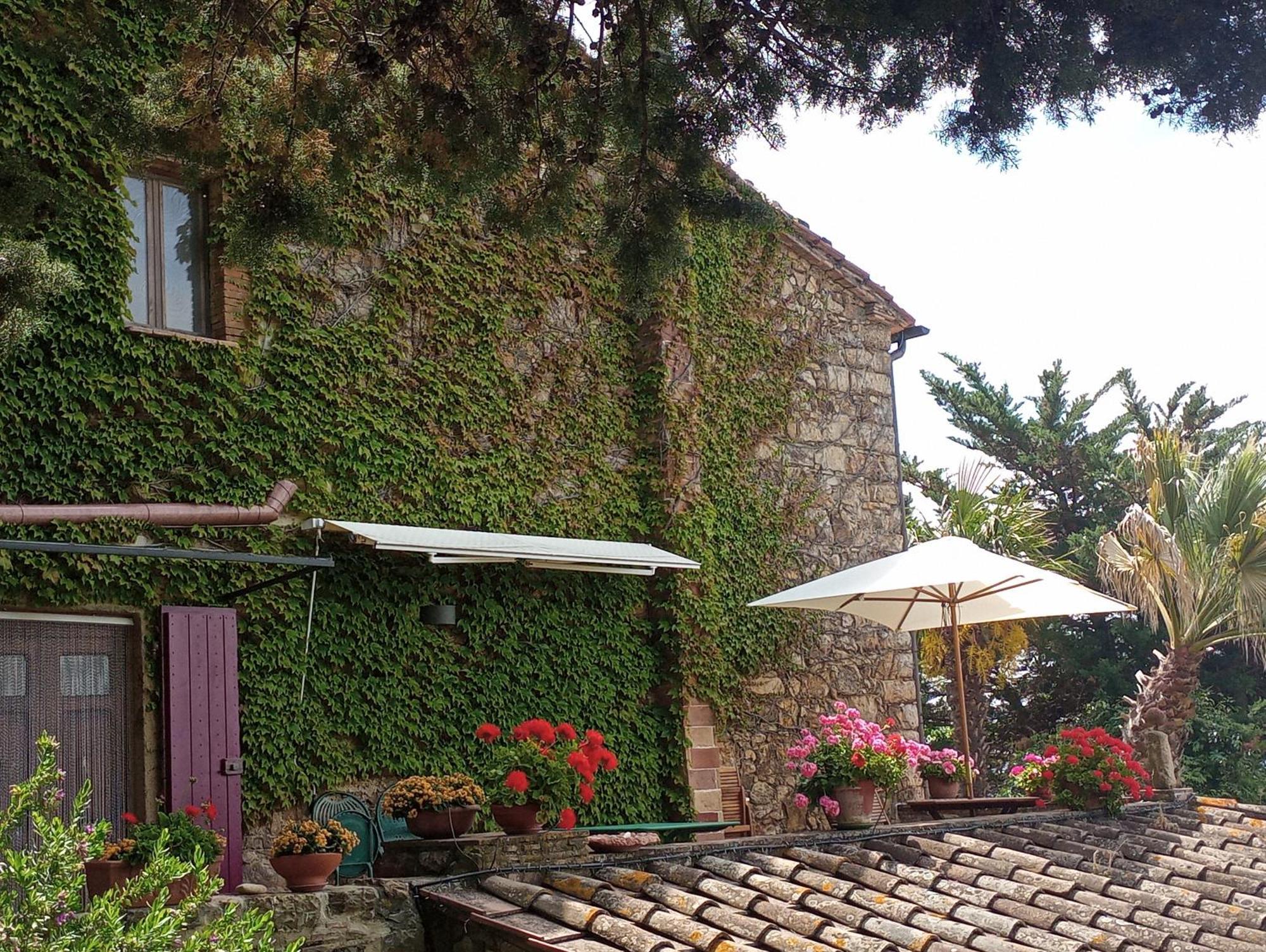 Gasthaus Casa Marju Montemassi Exterior foto